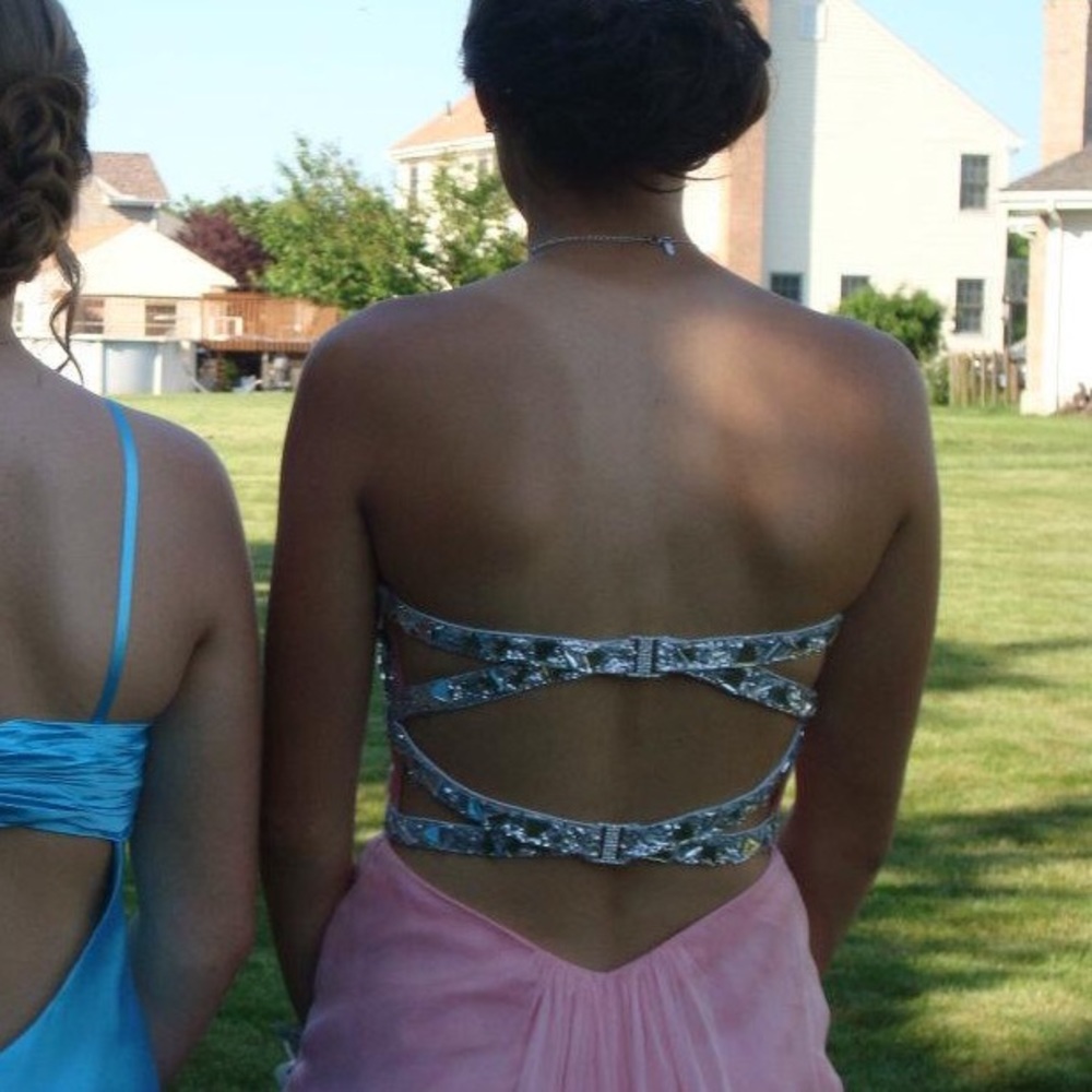 La Femme Pink Prom/Formal Dress - Picture 2 of 4
